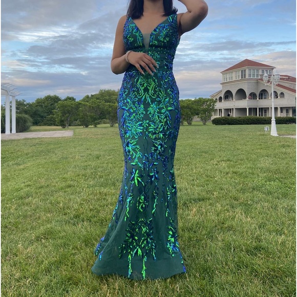 Ellie Wilde Emerald Green Prom Dress
